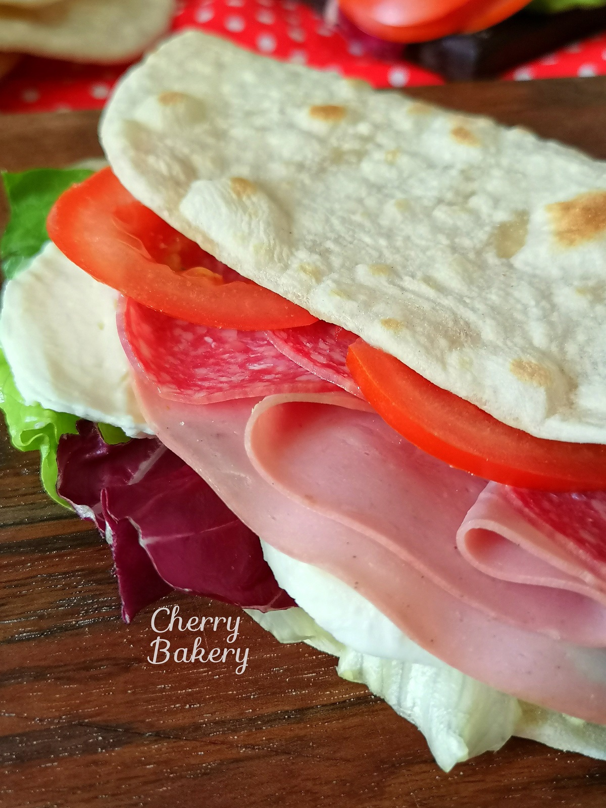 piadina-closeup-label-смалл