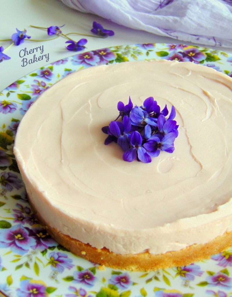 Чийзкейк с бонбони виолетки/Теменужка от Cherry Bakery